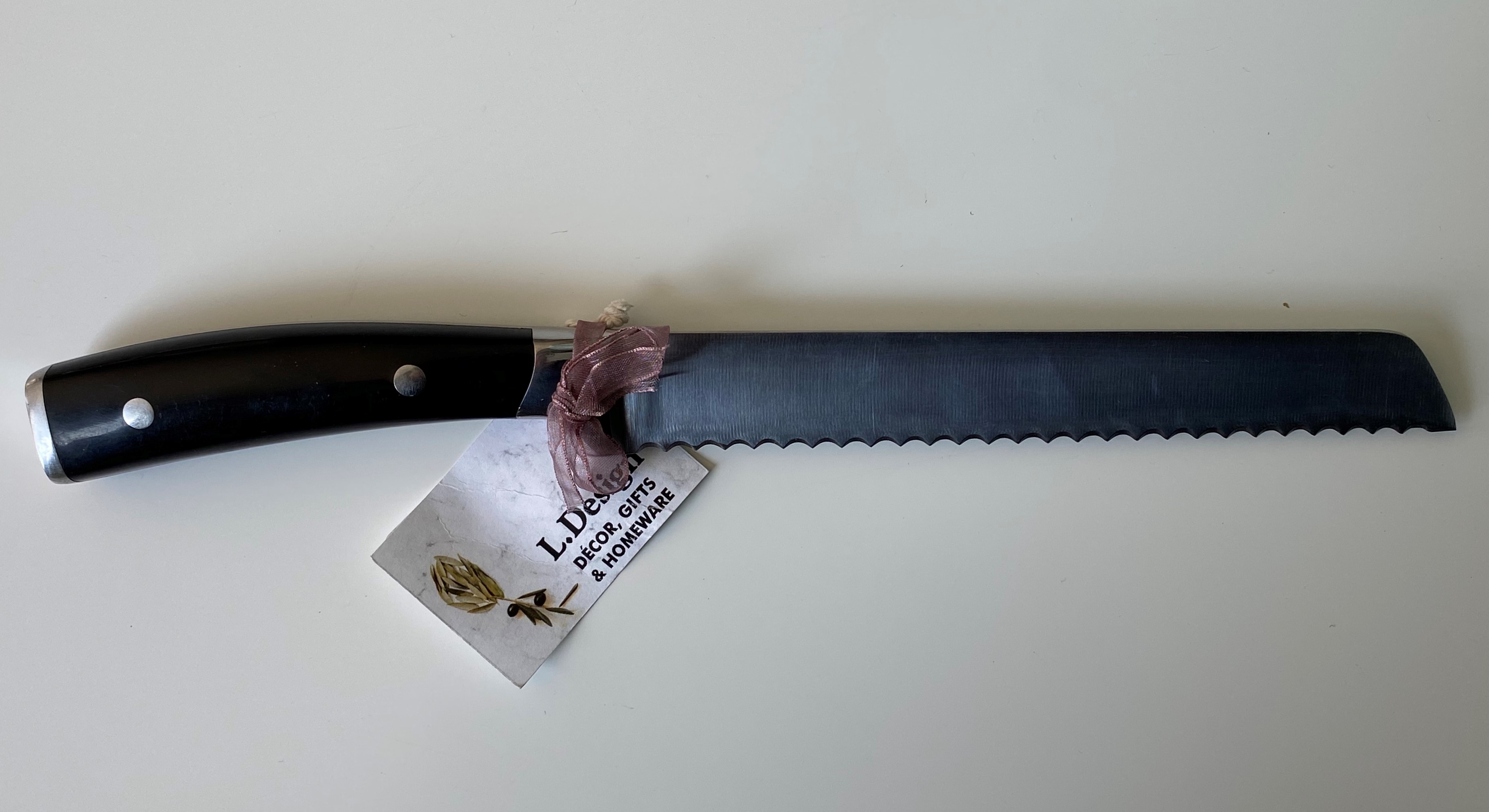 breadnife-black-handle